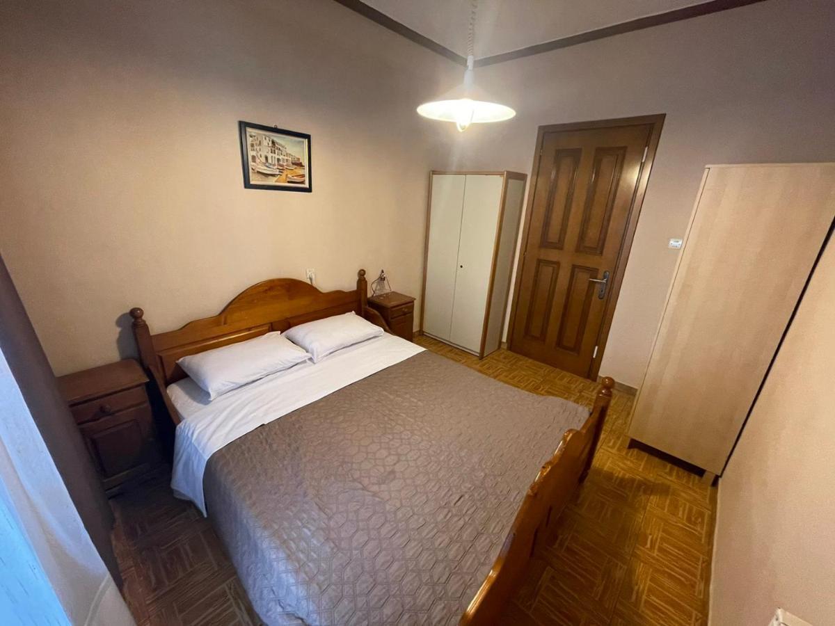 Nea Peramos Large Apartment Near The Beach Exterior foto
